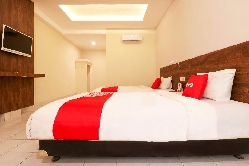Pulau Bali Hotel Denpasar Redpartner Экстерьер фото